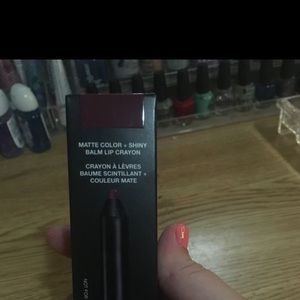 Matte lip crayon